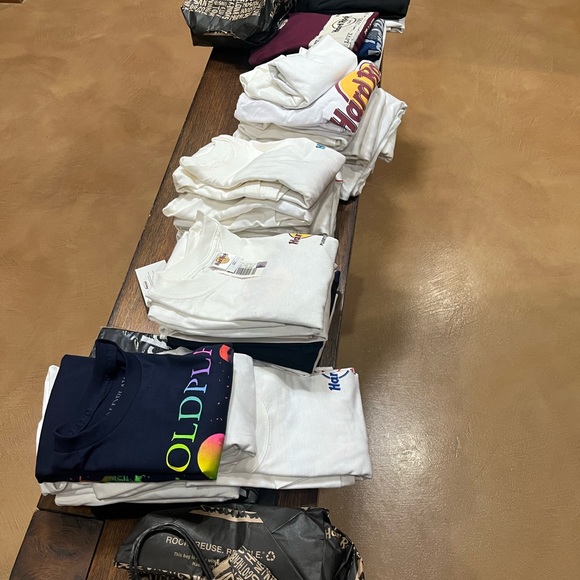 56 Hard Rock Cafe T-Shirts. NWT. They all have tags and labels of authenticity. - Picture 4 of 9